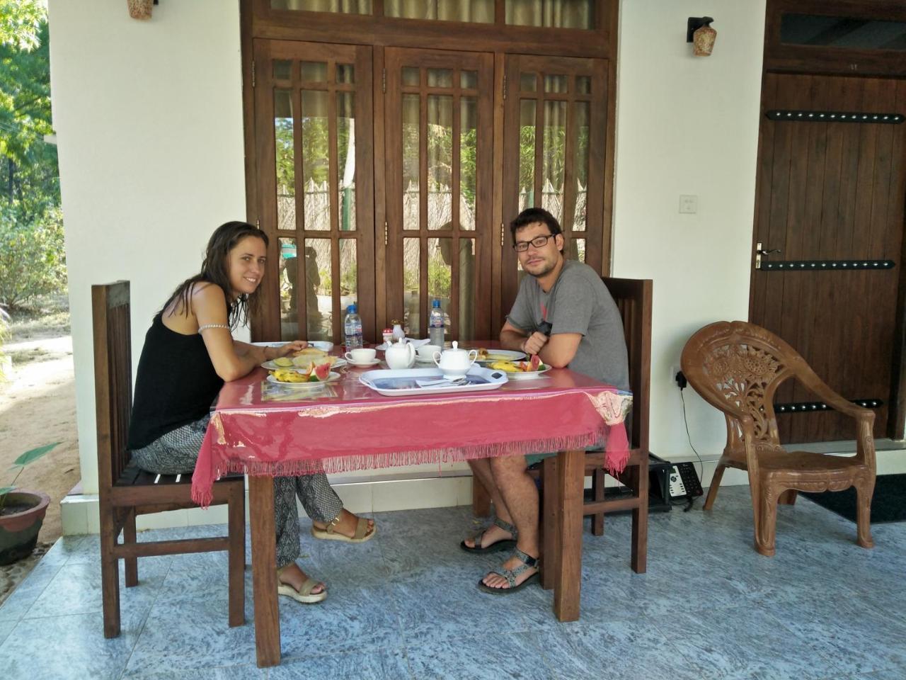 فيلة Harini *
